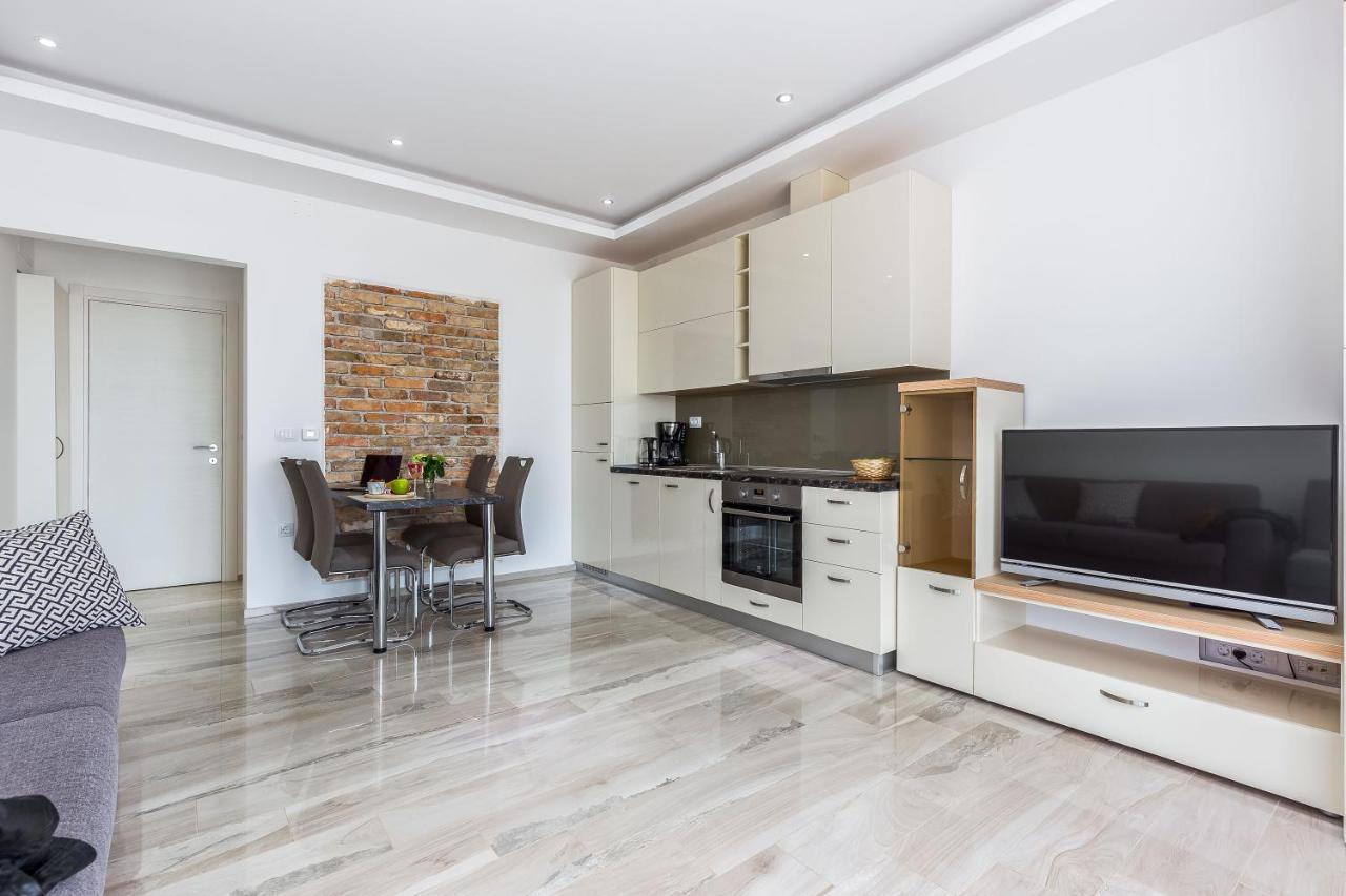 Luxury Apartments Kostrena With Pool 2 Buitenkant foto