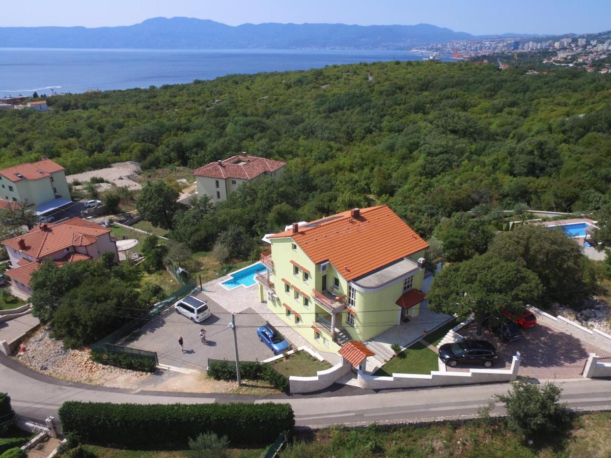 Luxury Apartments Kostrena With Pool 2 Buitenkant foto