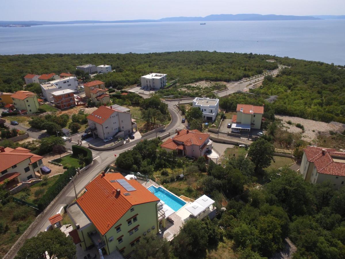 Luxury Apartments Kostrena With Pool 2 Buitenkant foto